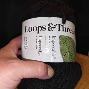 Loops & Threads Impeccable Black Acrylic Yarn 285 Yds 4.5 oz 3 Skeins NEW